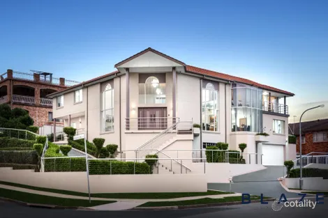 Property photo of 11 Forester Place Bossley Park NSW 2176