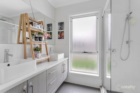 Property photo of 11 Newman Court Littlehampton SA 5250