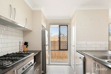 Property photo of 7 Walker Circuit Flagstone QLD 4280