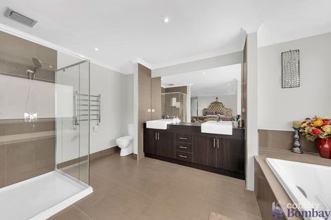 Property photo of 39 Cascade Terrace Craigieburn VIC 3064