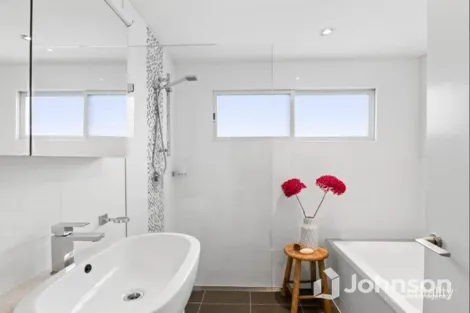 Property photo of 6 Hyperno Close Raceview QLD 4305