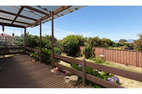 Property photo of 1 Scherger Crescent Ararat VIC 3377