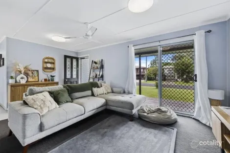 Property photo of 22 Middle Crescent Dysart QLD 4745