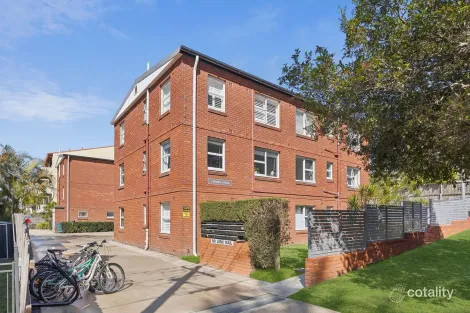 Property photo of 18/1 Murray Road Freshwater NSW 2096