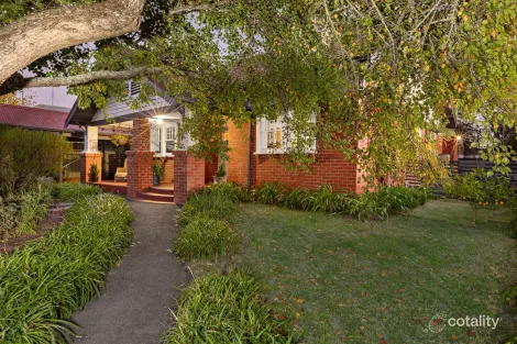 27 Nightingale St, Newington, VIC 3350