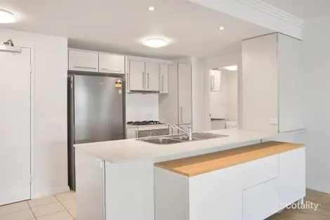 1301/10 Fifth Ave, Palm Beach, QLD 4221