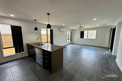 5 Snowdonia Cres, Yarrabilba, QLD 4207