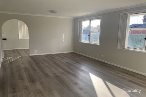 Property photo of 37 Mari Close Glenmore Park NSW 2745