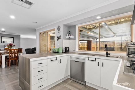 Property photo of 11 Highland Way Leopold VIC 3224
