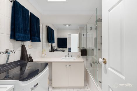 Property photo of 5/94 Cavendish Road Coorparoo QLD 4151