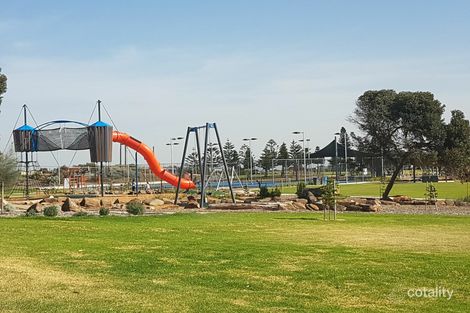 Property photo of 21 Bermuda Avenue West Lakes Shore SA 5020