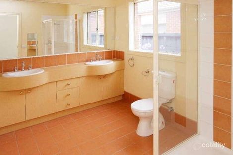 Property photo of 11 Buttercup Grove Bundoora VIC 3083
