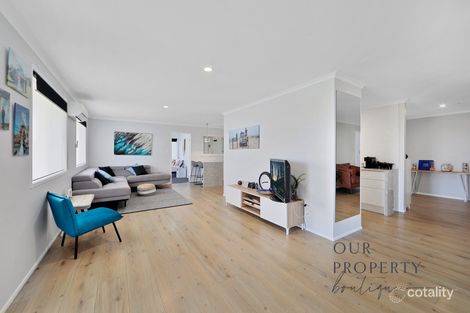 Property photo of 16 Poinciana Drive Innes Park QLD 4670