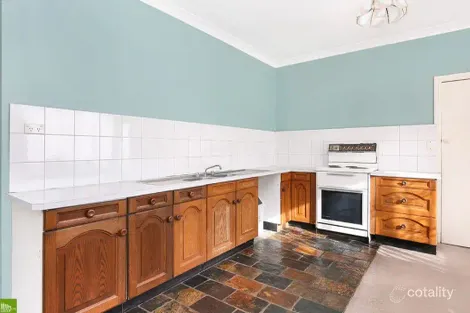 1 Fisher St, West Wollongong, NSW 2500