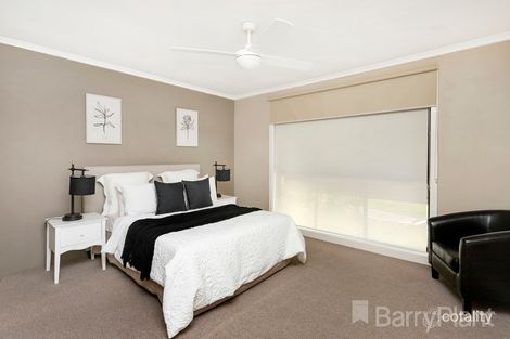 Property photo of 2/131-133 Mickleham Road Tullamarine VIC 3043