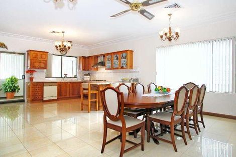 Property photo of 30 Sadlier Crescent Fairfield West NSW 2165