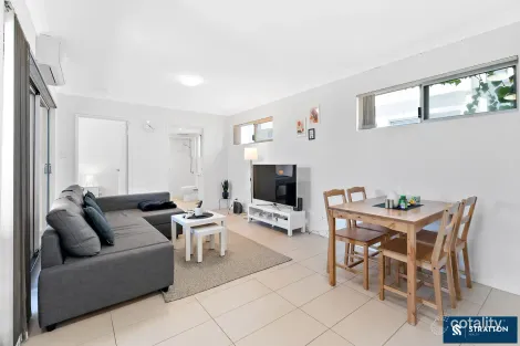 Property photo of 1/28 Bent Street Cannington WA 6107