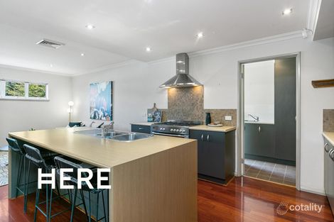 Property photo of 5 Selwyn Place Rivervale WA 6103