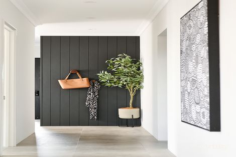 Property photo of 23 Clayton View Millbridge WA 6232