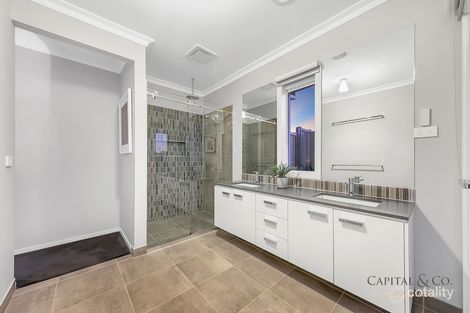 Property photo of 34 McKane Street Kalkallo VIC 3064
