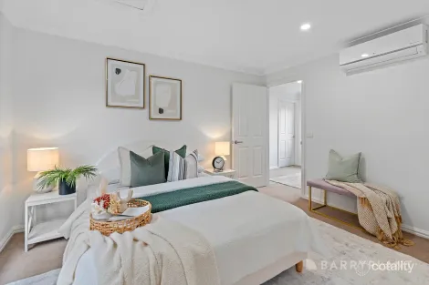 Property photo of 2/17 Albert Avenue Boronia VIC 3155