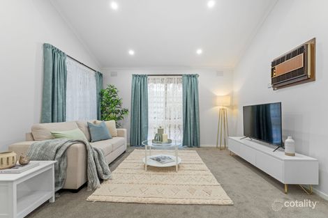 Property photo of 2 Red Gum Close Keysborough VIC 3173