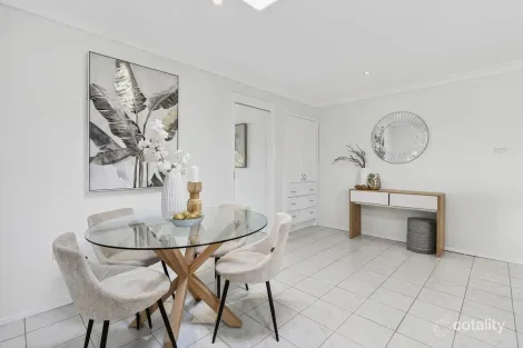 Property photo of 76 Rosina Crescent Kings Langley NSW 2147