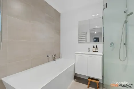 Property photo of 42 Liffey Place Woronora NSW 2232