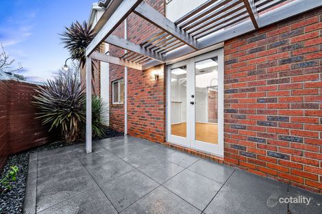 Property photo of 1/3 McKelvie Court Glen Waverley VIC 3150