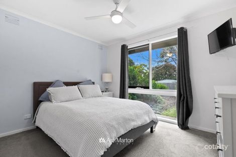 Property photo of 21 Isabella Crescent Frankston VIC 3199