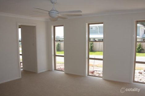 Property photo of 2 Stirling Close Thrumster NSW 2444