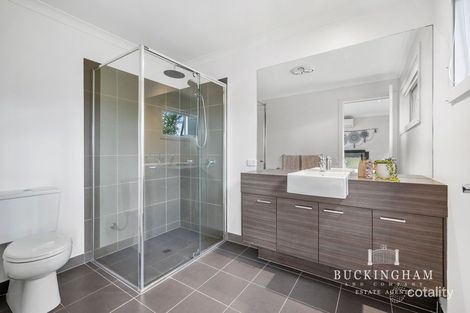 Property photo of 25 Champions Parade Wollert VIC 3750