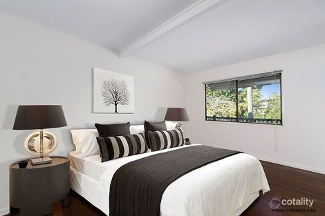 Property photo of 2/33 Yuletide Street Holland Park West QLD 4121