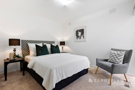 Property photo of 8 Genevieve Court Ferntree Gully VIC 3156