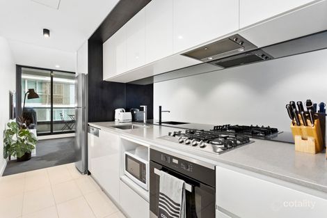 Property photo of 1308/3 Yarra Street South Yarra VIC 3141