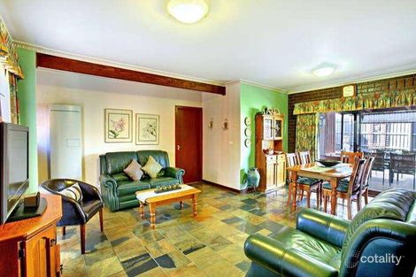 Property photo of 5 Yvonne Close Mill Park VIC 3082