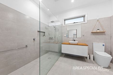 Property photo of 33 Mary Street Bunyip VIC 3815