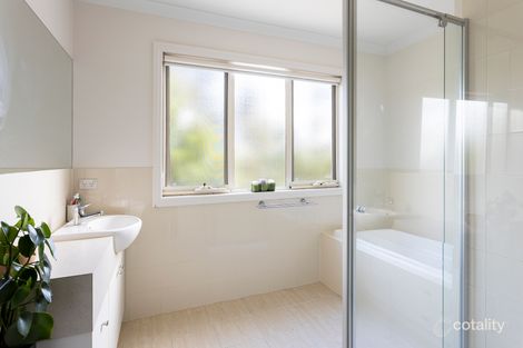 Property photo of 4 Railway Place East Ascot Vale VIC 3032