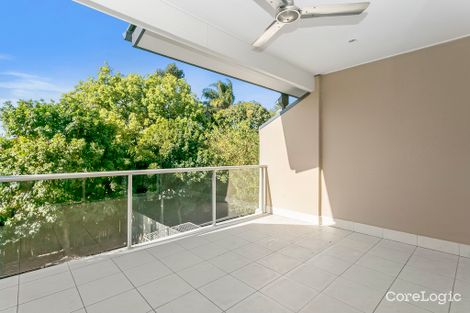 Property photo of 2/17 Nevenia Street Labrador QLD 4215