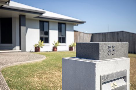 55 Botanical Dr, Ooralea, QLD 4740