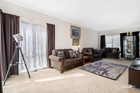 Property photo of 2/26 Pepperbush Crescent Langwarrin VIC 3910