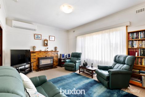 Property photo of 26 Parkmore Road Bentleigh East VIC 3165