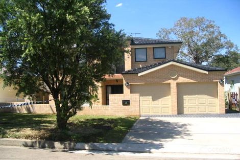 9 Newton St, Guildford West, NSW 2161