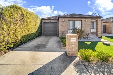 Property photo of 4 Elizabeth Jolley Crescent Franklin ACT 2913