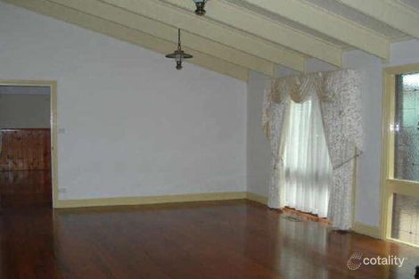 Property photo of 5 Arnold Court Melton VIC 3337
