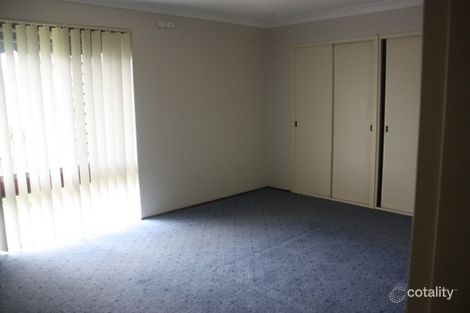 Property photo of 33 Tamarine Way Swan View WA 6056