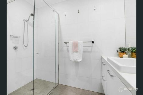 Property photo of 2/34 Wolseley Grove Brighton VIC 3186