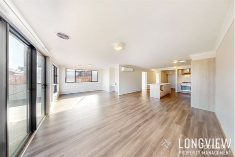 29 Esslemont Rd, Thornhill Park, VIC 3335