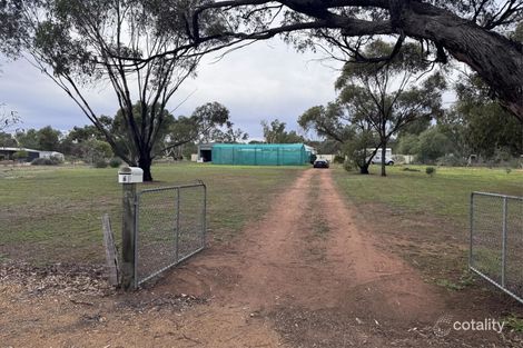 Property photo of 6 Cardwell Road York WA 6302
