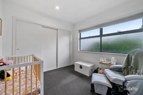 Property photo of 3/31 Devon Road Pascoe Vale VIC 3044